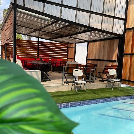 El Infinito Lifestyle Hotel Kempton Park Buitenkant foto