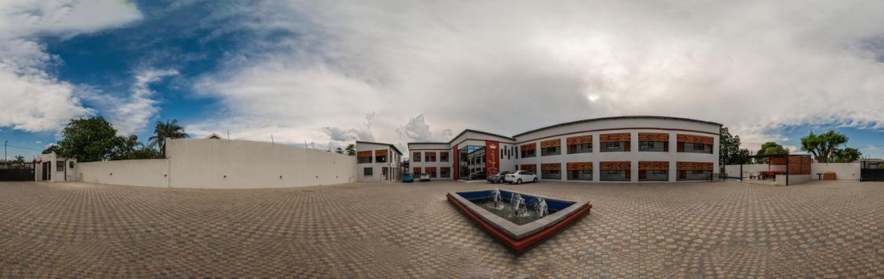 El Infinito Lifestyle Hotel Kempton Park Buitenkant foto