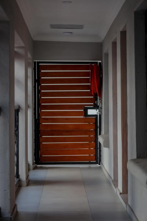 El Infinito Lifestyle Hotel Kempton Park Buitenkant foto