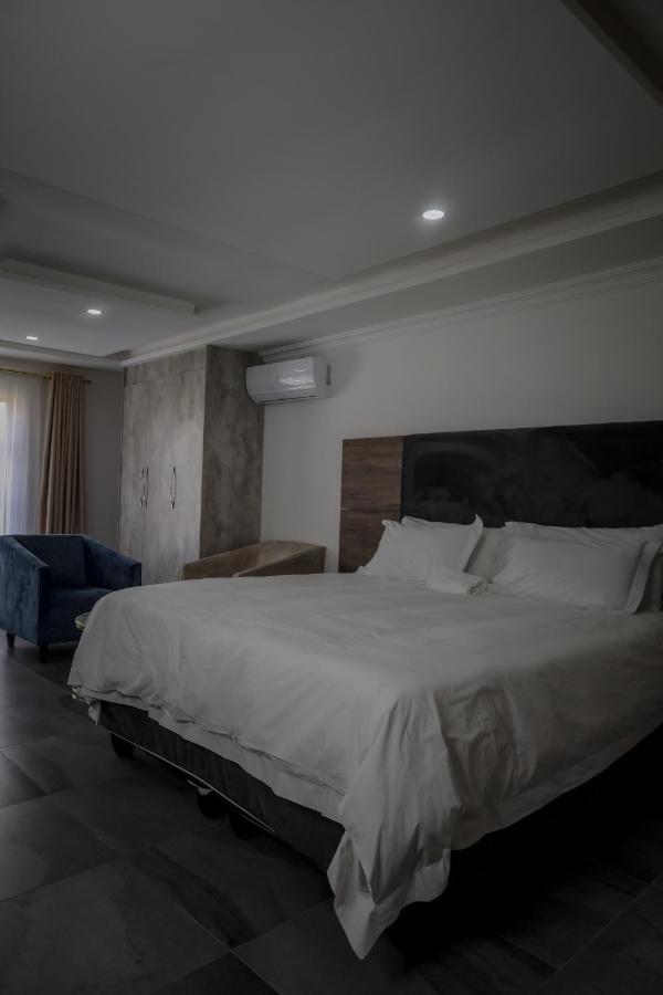 El Infinito Lifestyle Hotel Kempton Park Buitenkant foto
