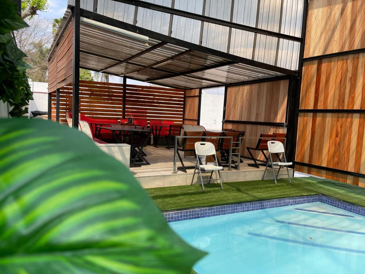 El Infinito Lifestyle Hotel Kempton Park Buitenkant foto