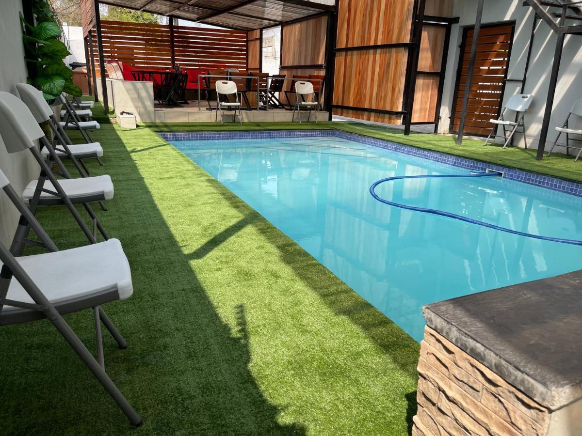 El Infinito Lifestyle Hotel Kempton Park Buitenkant foto